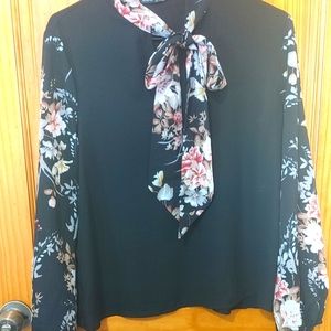 Floral tie casual blouse